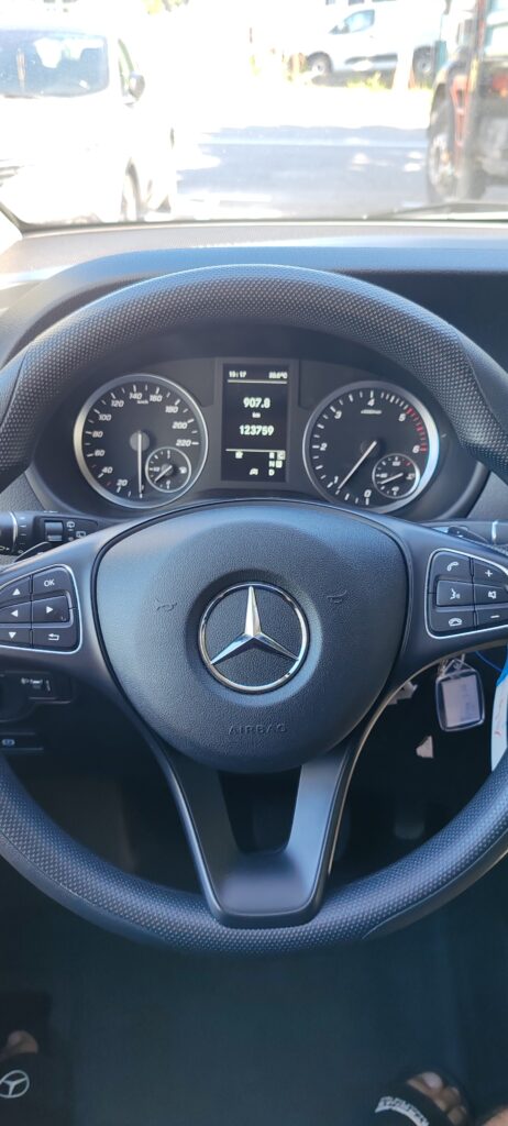 Mercedes Vito 2023 04