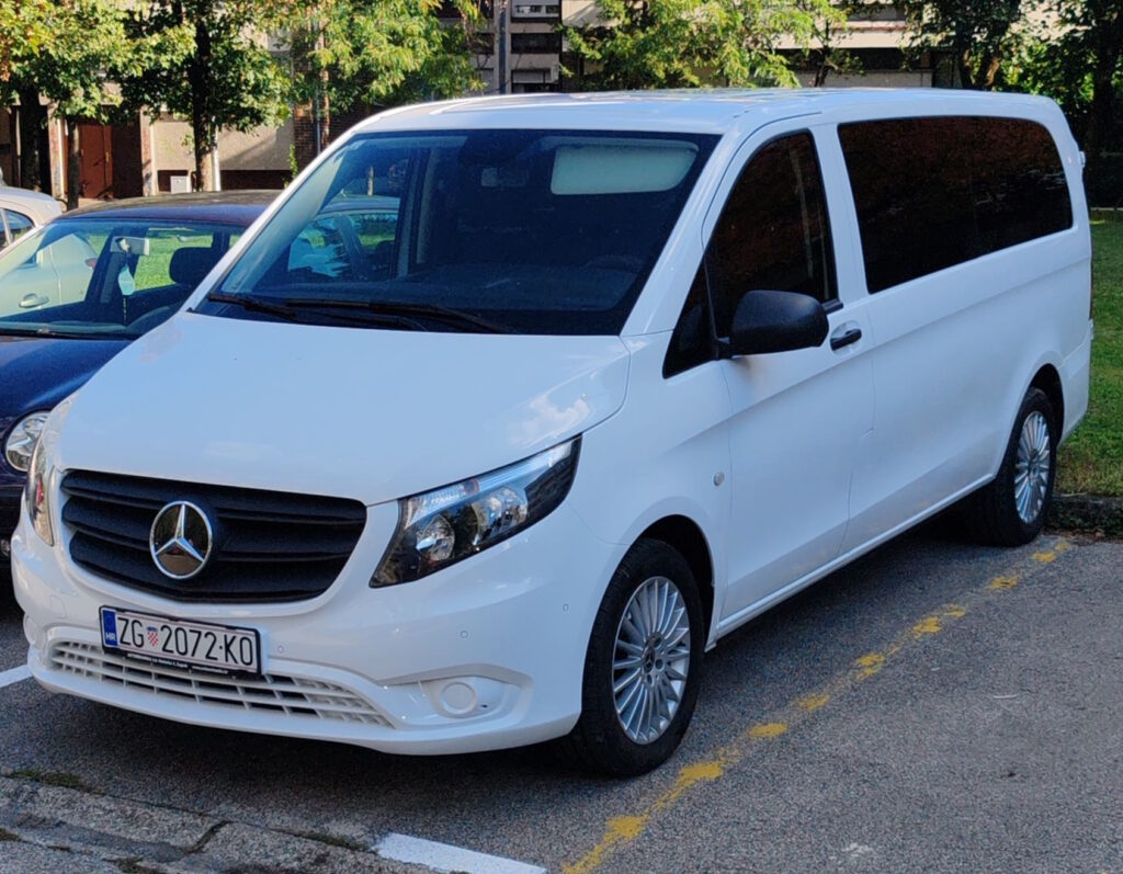 Mercedes Vito Bijeli 2023 02